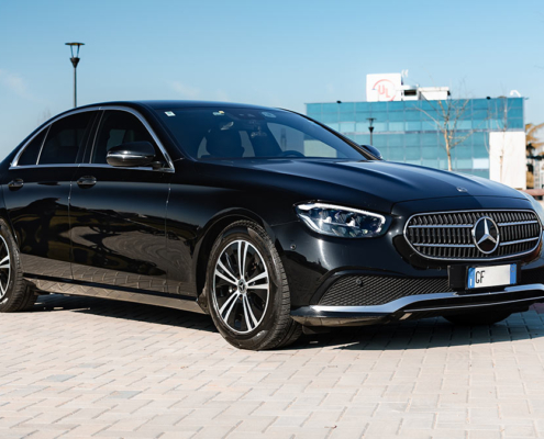 NCC Milano: Mercedes E 5 posti