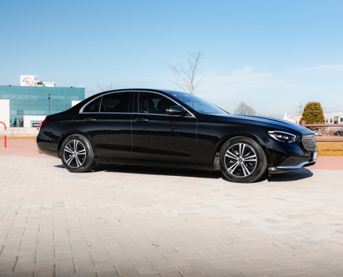 NCC Milano: Mercedes E 5 posti