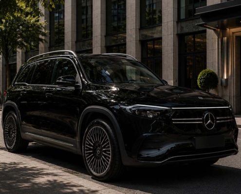 NCC Milano: Mercedes Suv EQB 8 posti